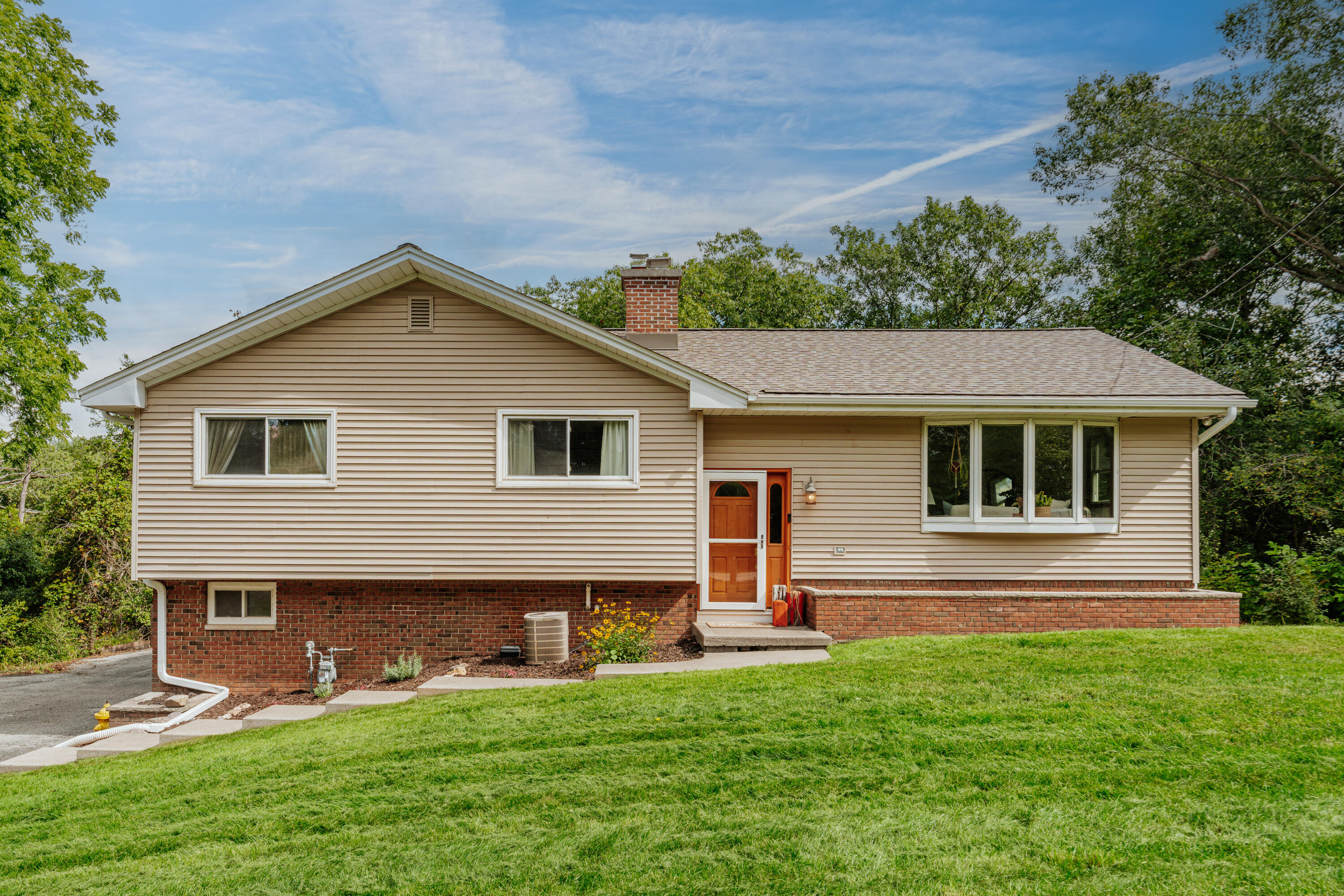 228 North Sawyer Road Summit, WI 53066 - Photo 1 of 30 Welcome Home!