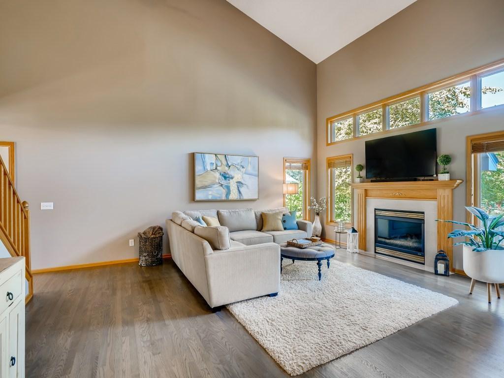 10604 Alison Way Inver Grove Heights, MN 55077 - Photo 6 of 29 Gallery Image 6