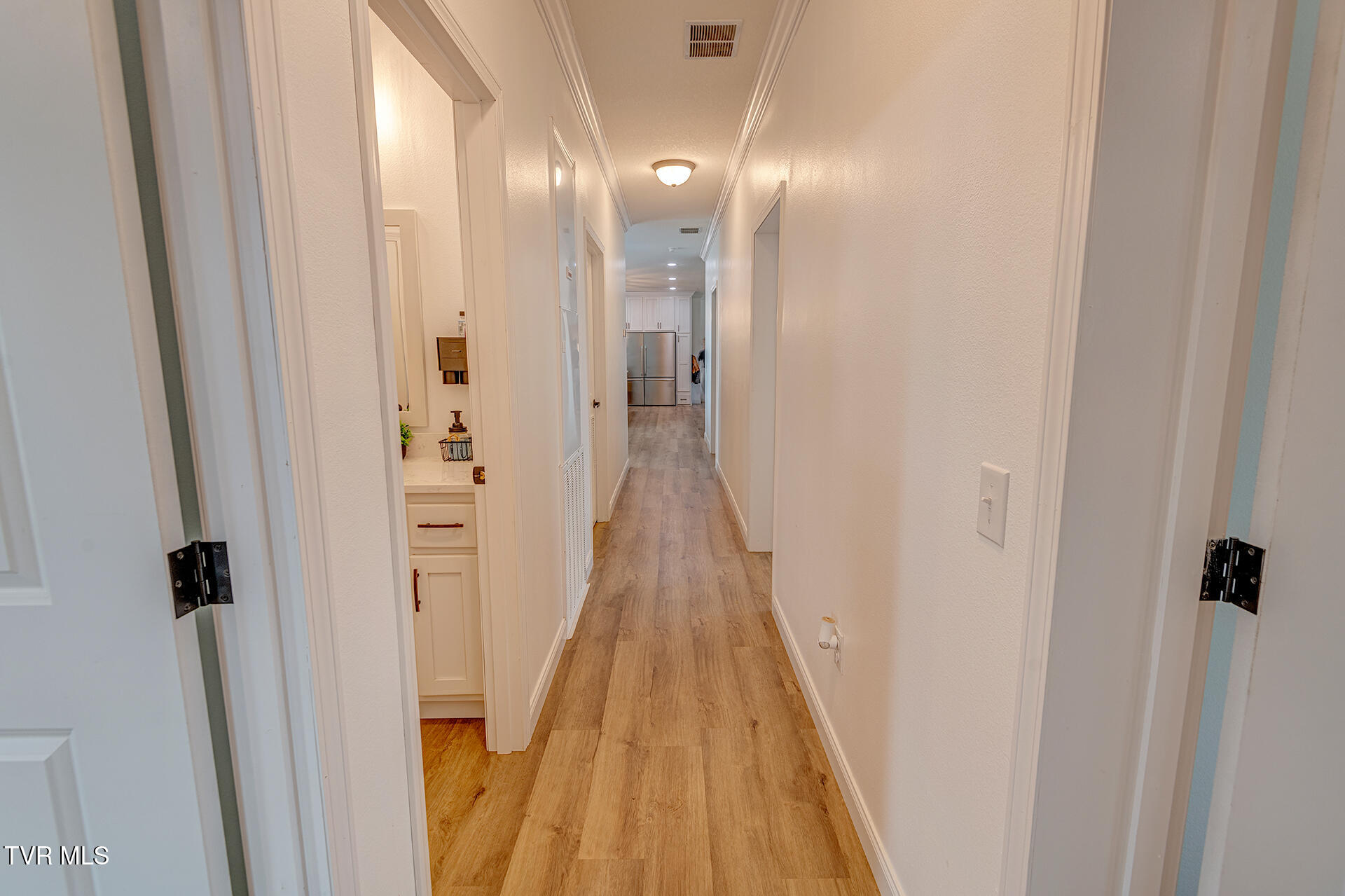 4510 Poplar Springs Road Greeneville, TN 37743 - Photo 30 of 57 D-Neas-4510-Poplar-Springs-Interior-3655
