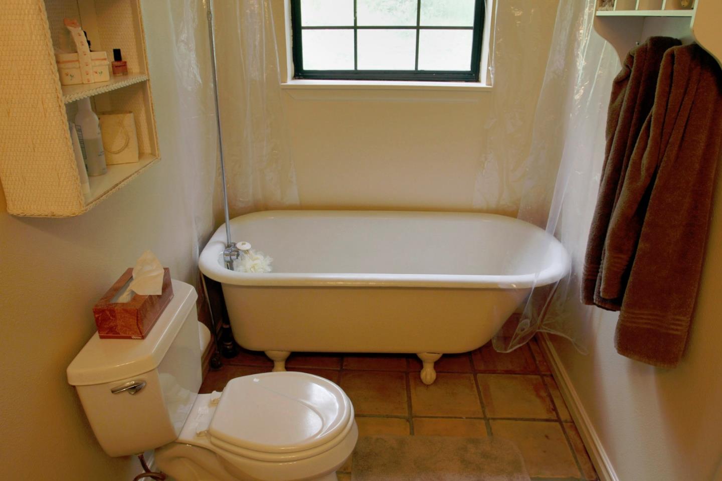 38625 Oak Road Carmel Valley, CA 93924 - Photo 14 of 24 Gallery Image 14