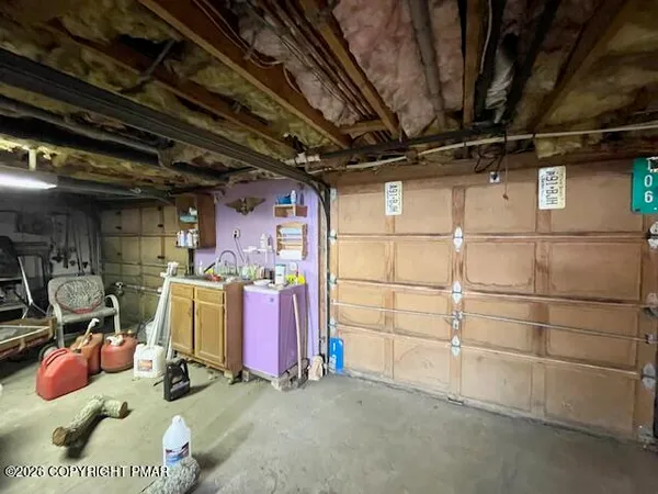 $194,999 | 127 Skyview Road, Dingmans Ferry, PA 18328