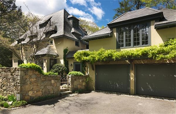 2 Willow Road Weston, MA 02493 - Photo 1 of 21 a front view of a house