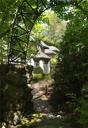 2 Willow Road Weston, MA 02493 - Photo 19 of 21