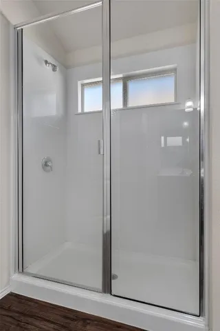 $2,200 | 122 Beth Ann Loop, Taylor, TX 76574