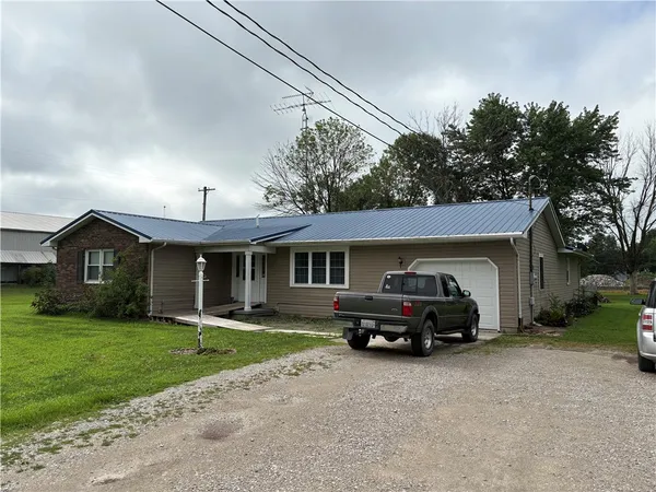 $155,000 | 1604 West Jourdan Street, Newton, IL 62448