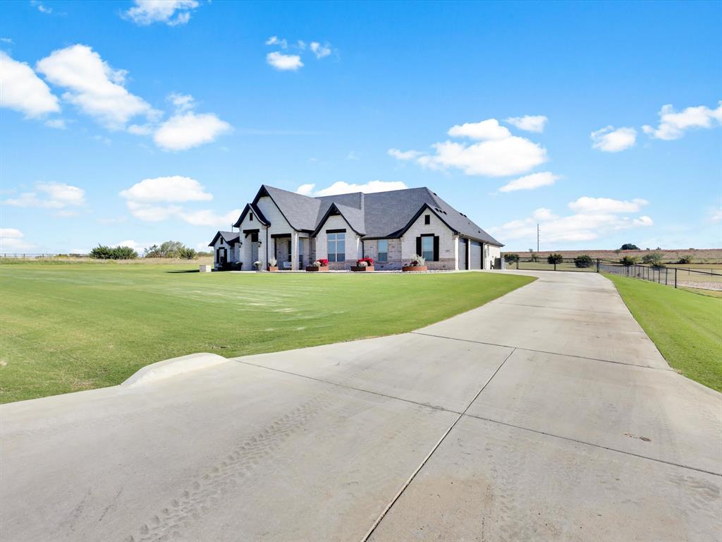 2005 Ellis Ridge Drive Weatherford, TX 76087 - Photo 2 of 40