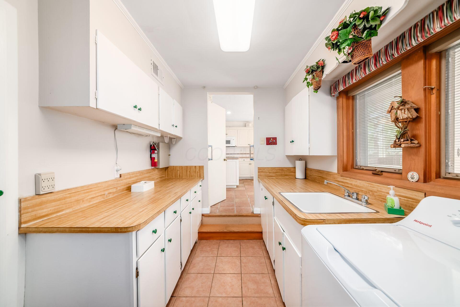 2511 Edington Road Columbus, OH 43221 - Photo 21 of 49 028_aa3_L 2511 Edington Rd108