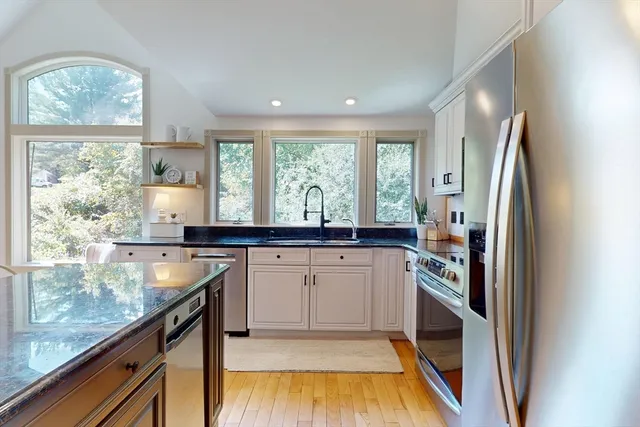 $1,790,000 | 22 Old Cambridge Turnpike, Lincoln, MA 01773