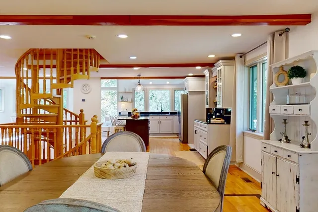 $1,790,000 | 22 Old Cambridge Turnpike, Lincoln, MA 01773