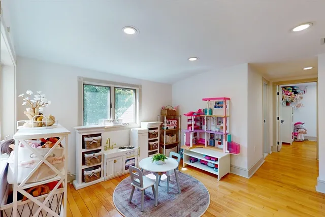 $1,790,000 | 22 Old Cambridge Turnpike, Lincoln, MA 01773