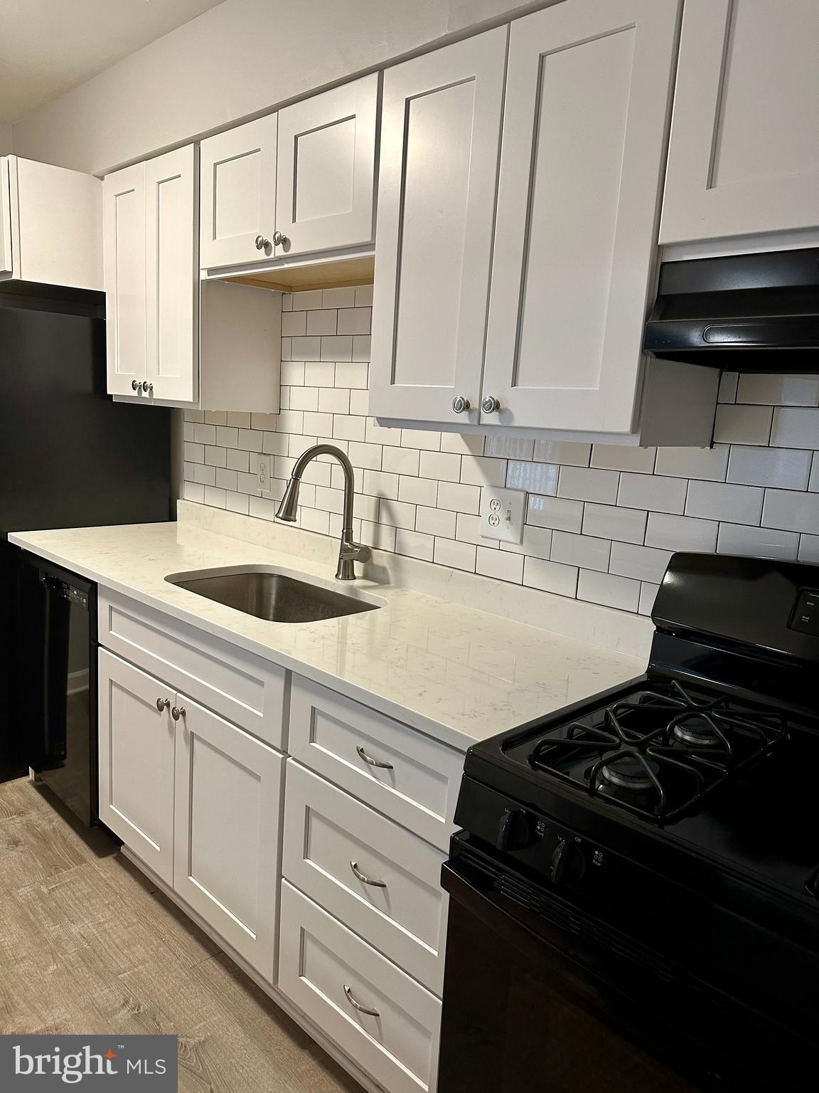 631 Waterloo Road, Unit 114 Warrenton, VA 20186 - Photo 2 of 11 Gallery Image 2