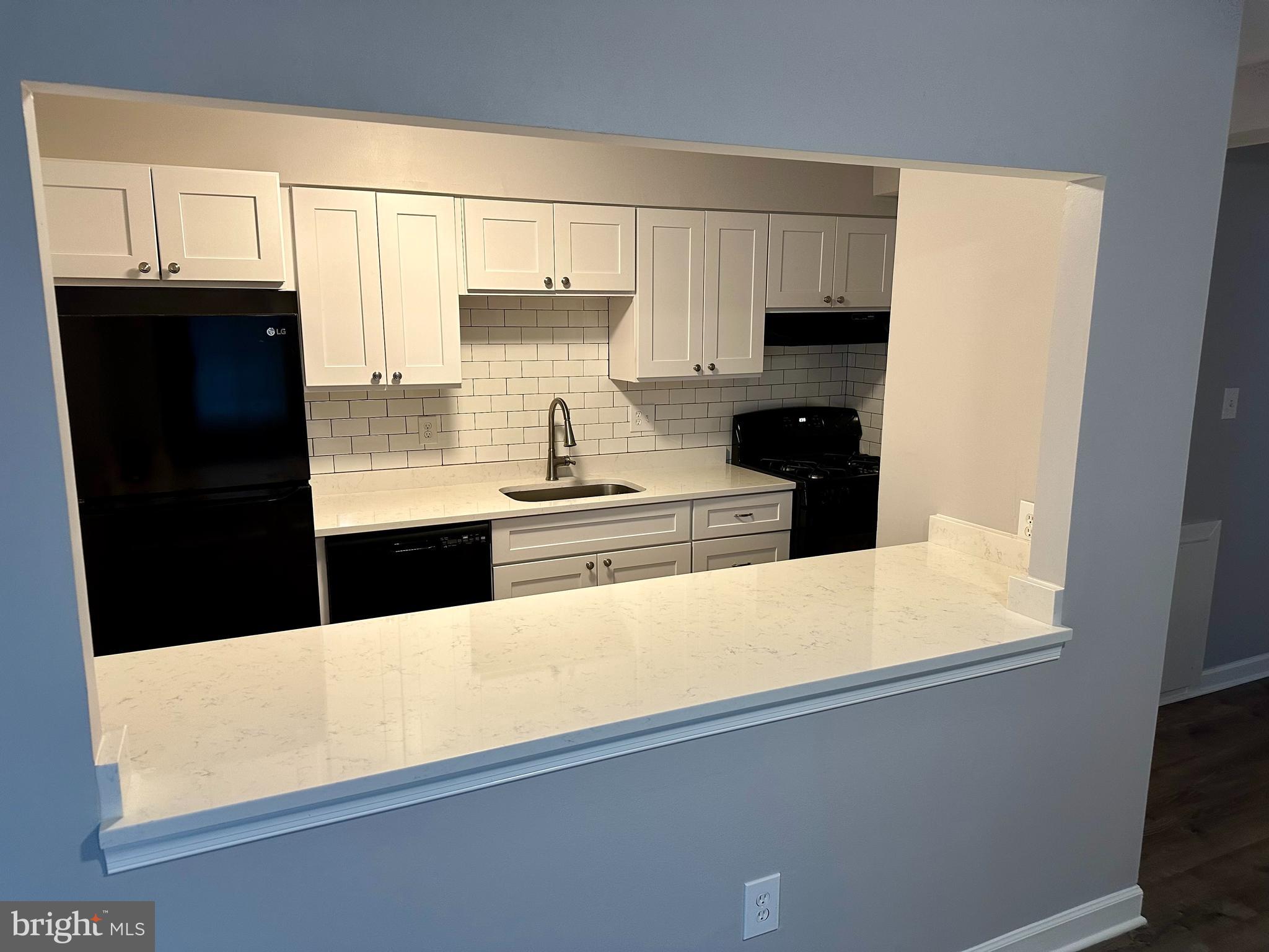 631 Waterloo Road, Unit 114 Warrenton, VA 20186 - Photo 4 of 11 Gallery Image 4