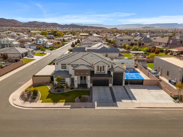 $1,329,999 | 2676 East 2930 South, St. George, UT 84790