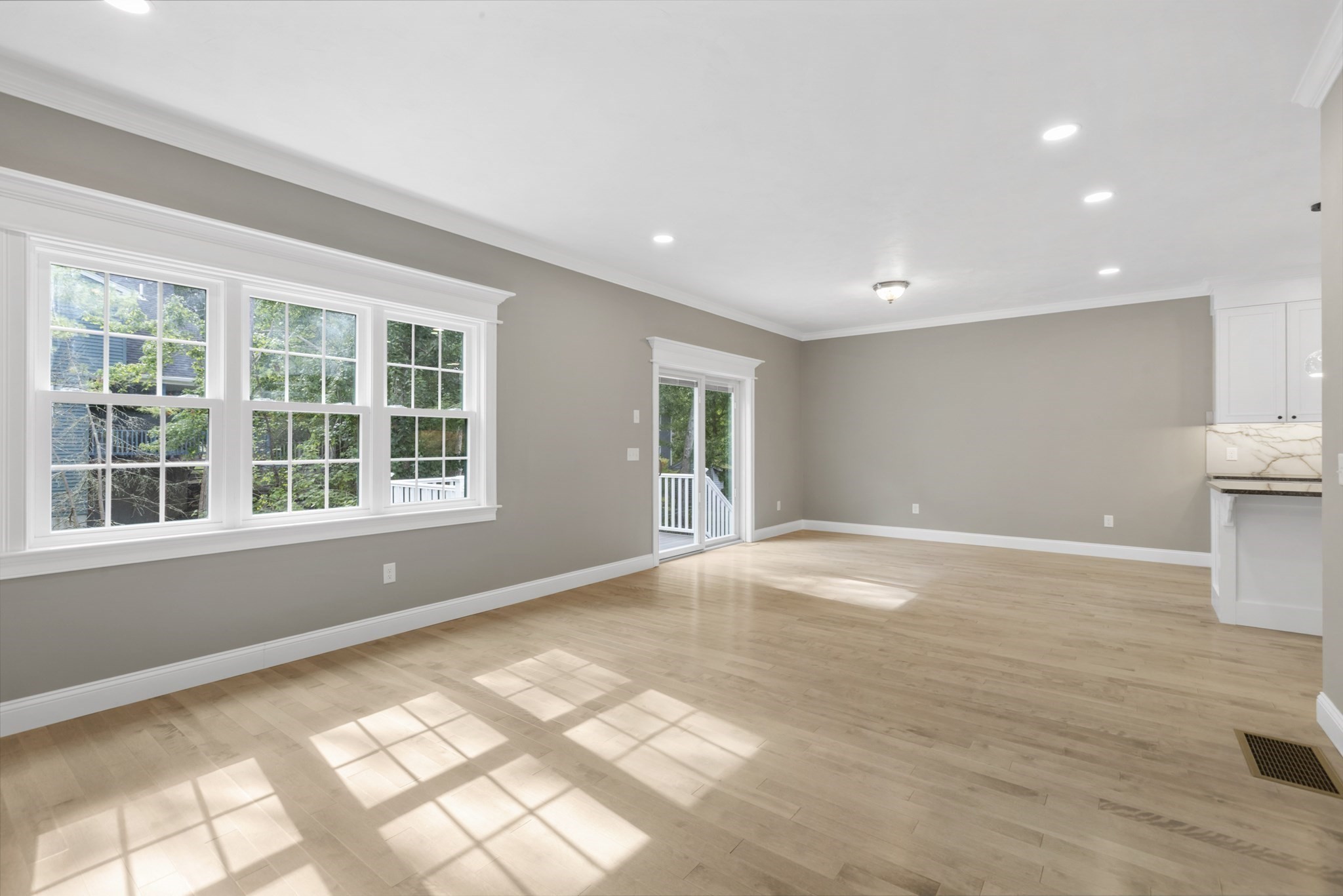 24 Cooper Road Webster, MA 01570 - Photo 19 of 39 Gallery Image 19