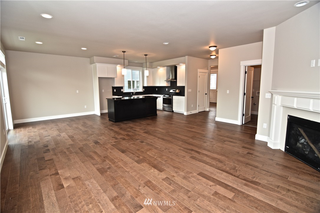 14921 Benton Loop Sumner, WA 98390 - Photo 11 of 25 Gallery Image 11