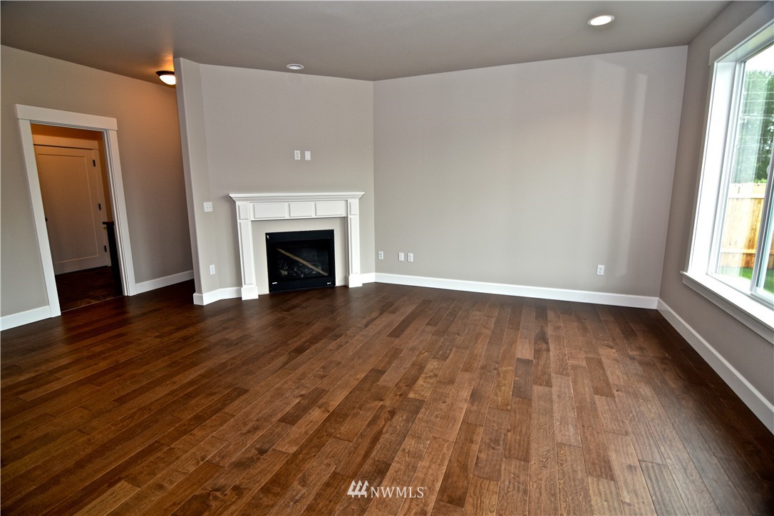 14921 Benton Loop Sumner, WA 98390 - Photo 12 of 25 Gallery Image 12