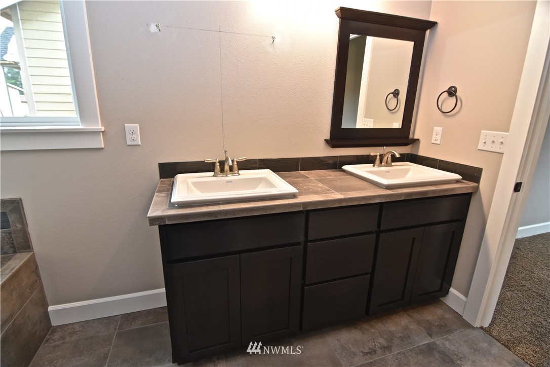 14921 Benton Loop Sumner, WA 98390 - Photo 17 of 25 Gallery Image 17