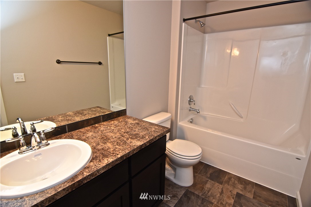 14921 Benton Loop Sumner, WA 98390 - Photo 21 of 25 Gallery Image 21