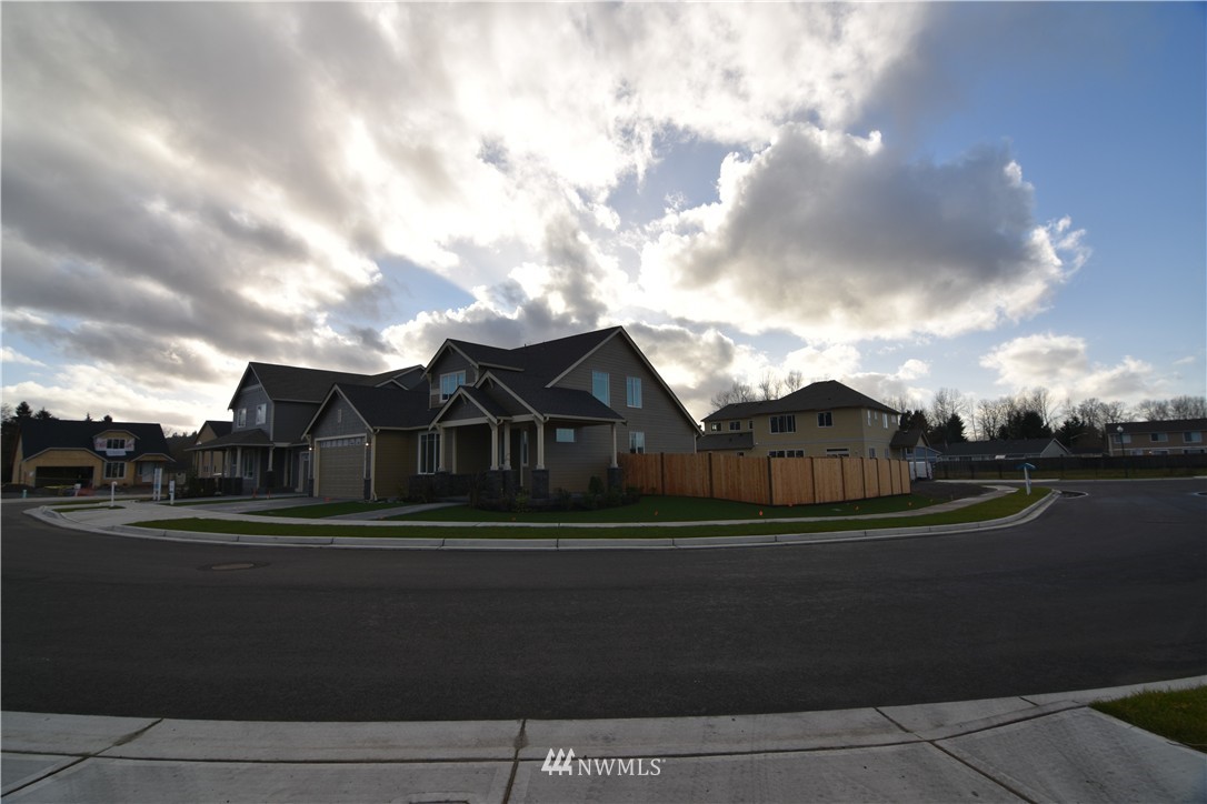 14921 Benton Loop Sumner, WA 98390 - Photo 24 of 25 Gallery Image 24