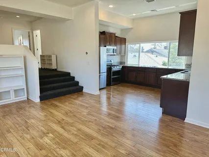 $3,595 | 2117 9th Avenue, Los Angeles, CA 90018