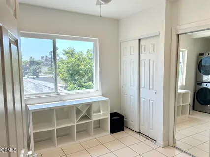 $3,595 | 2117 9th Avenue, Los Angeles, CA 90018