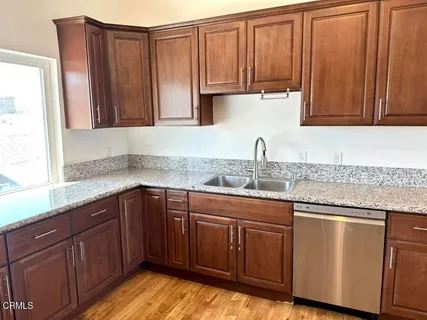 $3,595 | 2117 9th Avenue, Los Angeles, CA 90018