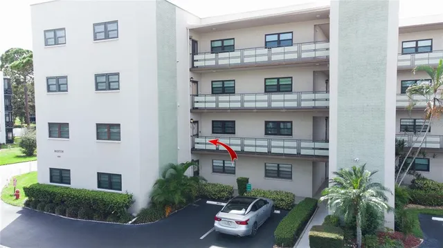 $239,000 | 6080 80th Street North, Unit 201, St. Petersburg, FL 33709