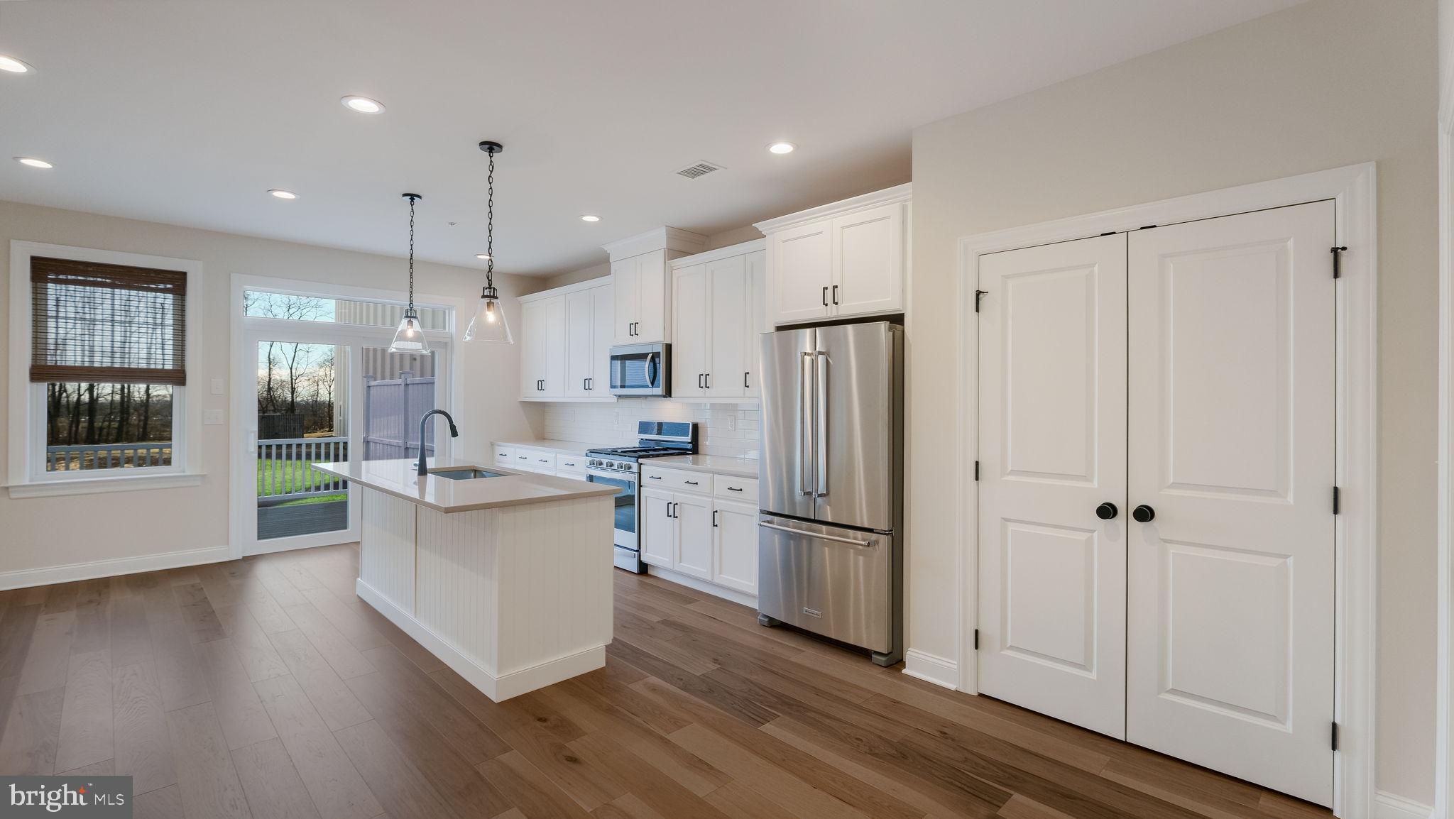 208 Foxhedge Road Chalfont, PA 18914 - Photo 6 of 29 Kitchen