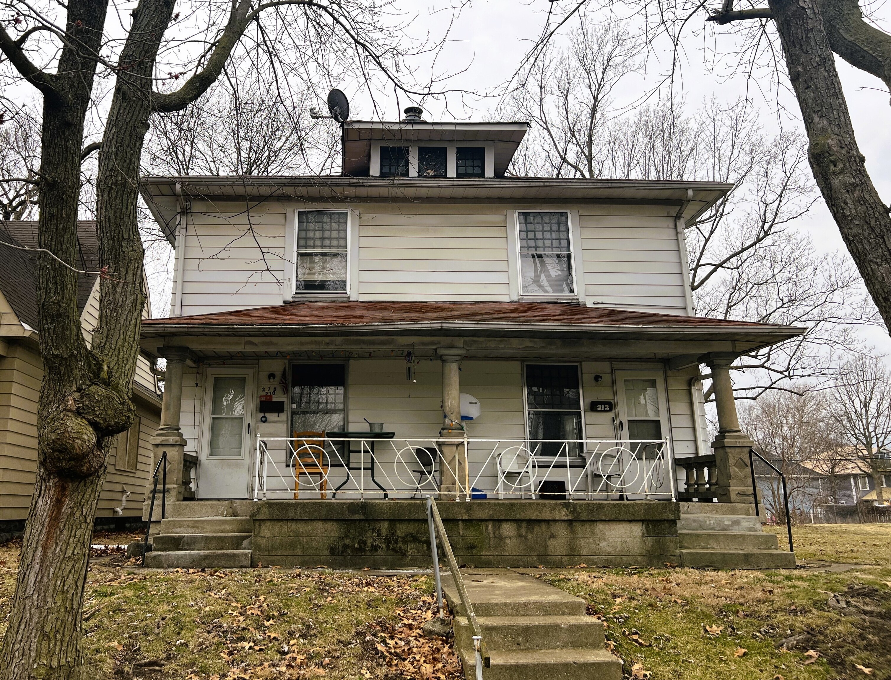 210 North Oakland Ave  