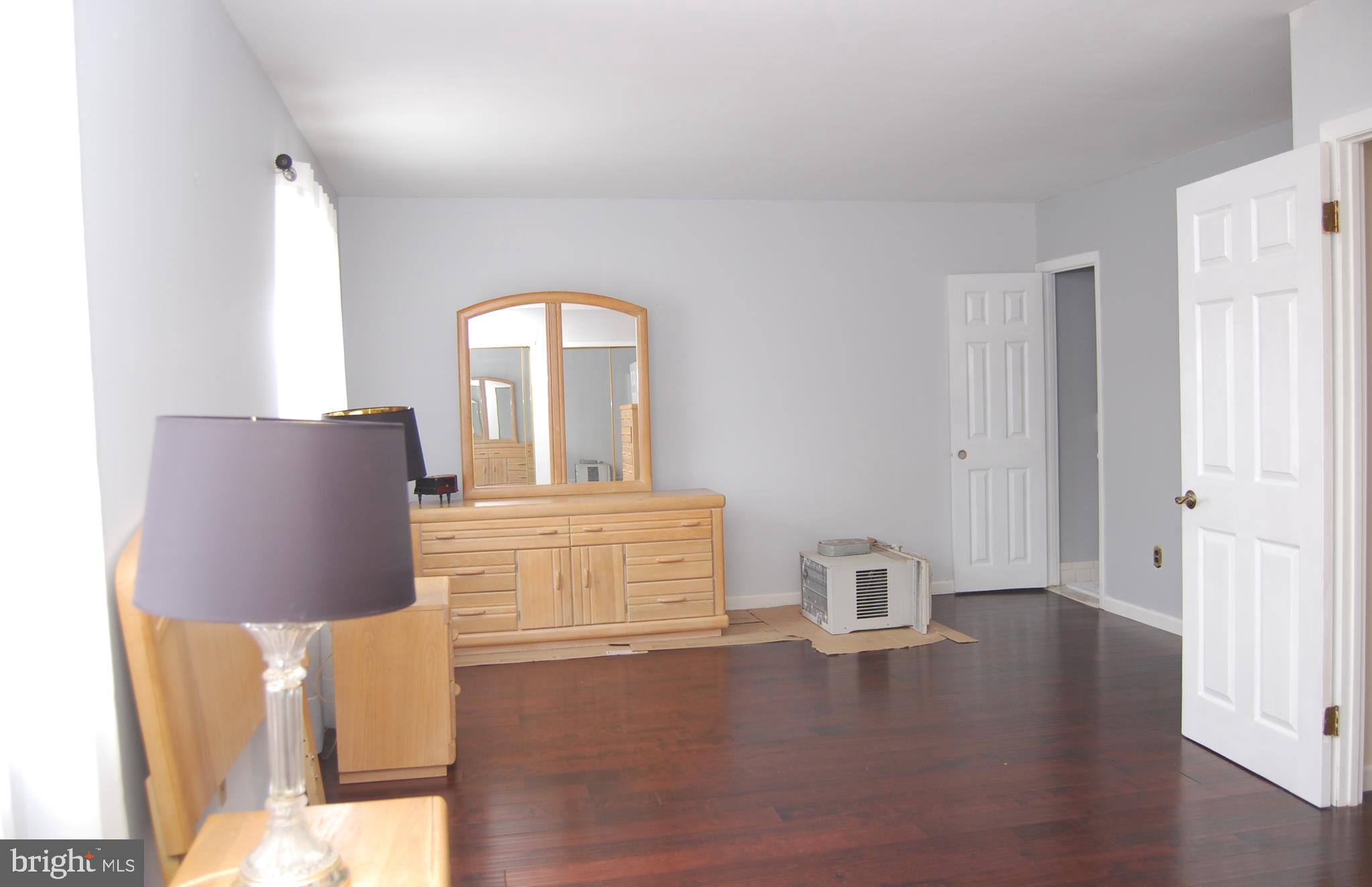 15143 Ina Drive Philadelphia, PA 19116 - Photo 18 of 34 Gallery Image 18