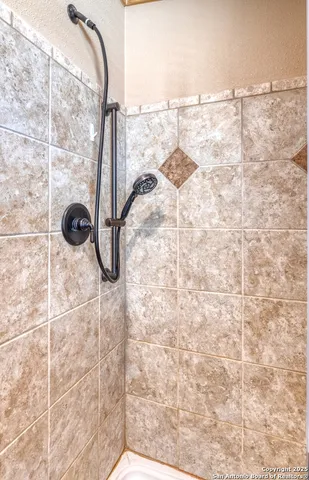 $2,800,000 | 2242 Patterson Creek Road, Leakey, TX 78873