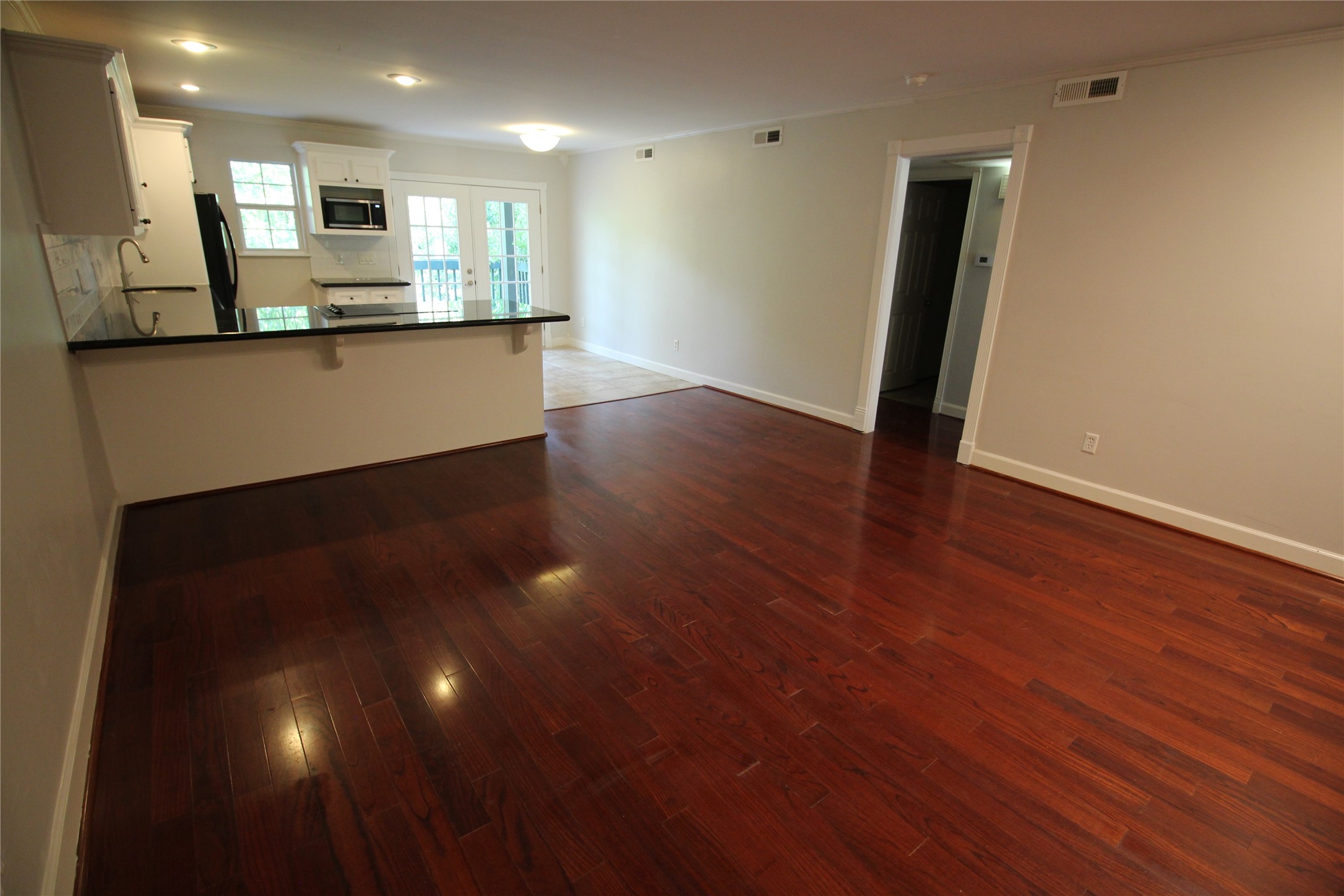 8277 Kingsbrook Road, Unit 255 Houston, TX 77024 - Photo 7 of 27