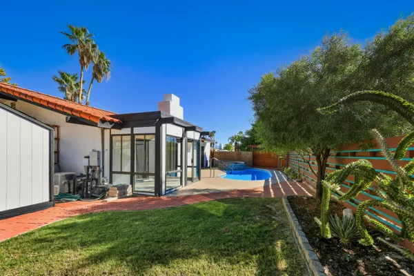 $599,000 | 1351 East Luna Way, Palm Springs, CA 92262