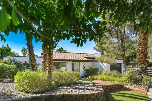 $599,000 | 1351 East Luna Way, Palm Springs, CA 92262
