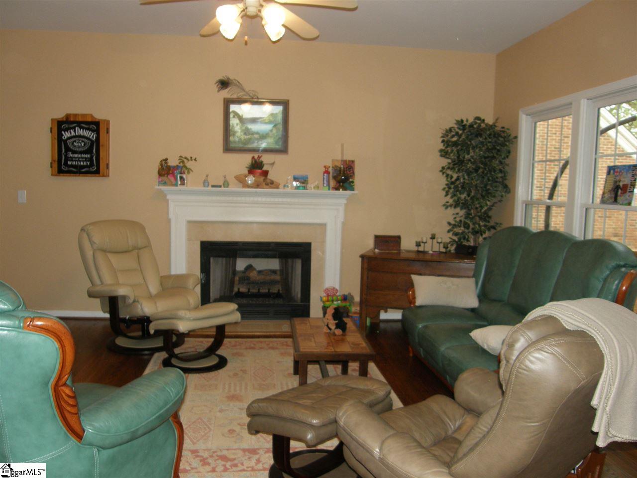 24 Bentley Way Greer, SC 29650 - Photo 12 of 35 Gallery Image 12