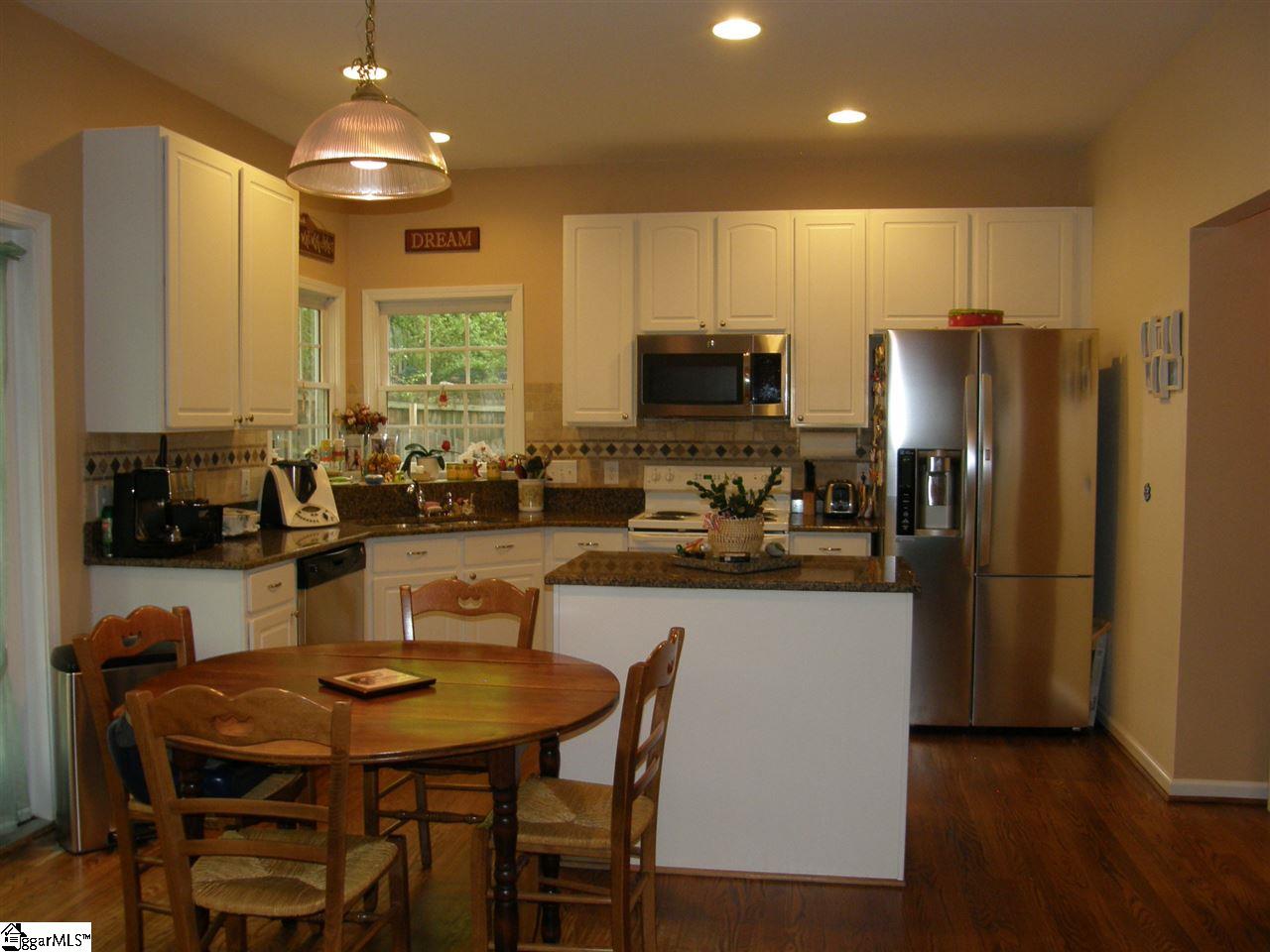 24 Bentley Way Greer, SC 29650 - Photo 9 of 35 Gallery Image 9
