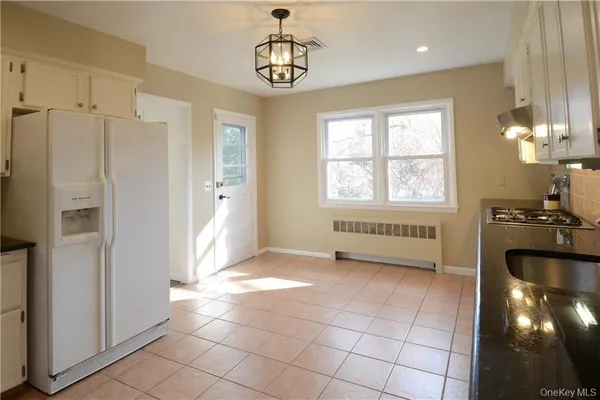 $7,500 | 4 Knollwood Road, Eastchester, NY 10709