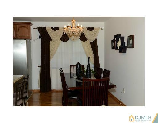 28 Clearview Road East Brunswick, NJ 08816 - Photo 9 of 10 Gallery Image 9