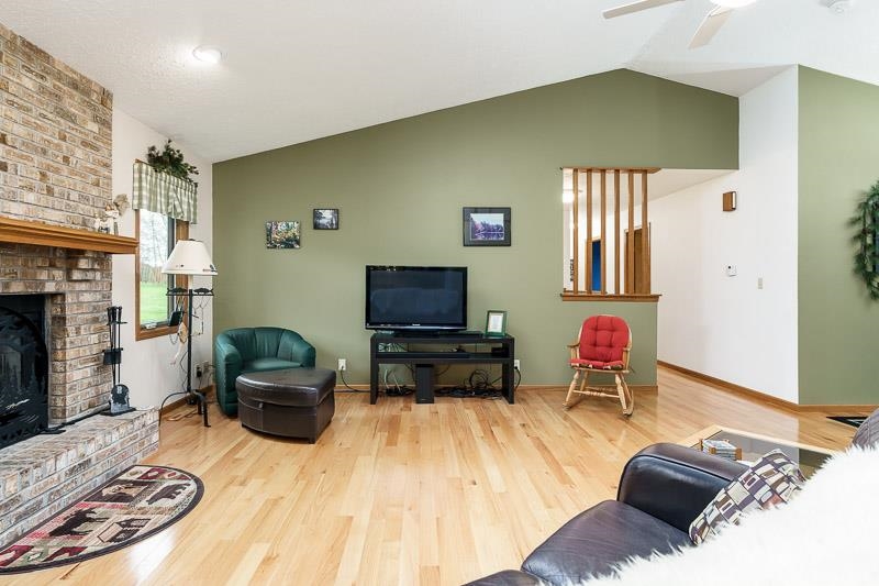 2965 Latham Road Rockford, IL 61103 - Photo 8 of 37 Gallery Image 8