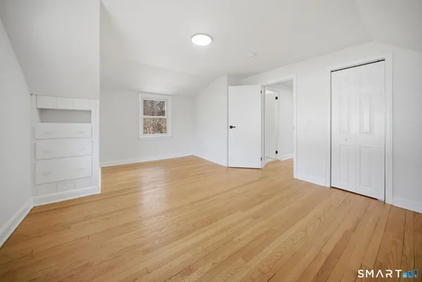 $599,900 | 35 Dyer Avenue, Canton, CT 06019