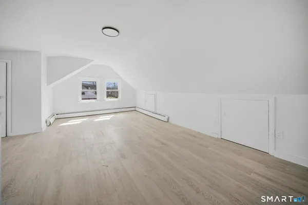 $599,900 | 35 Dyer Avenue, Canton, CT 06019