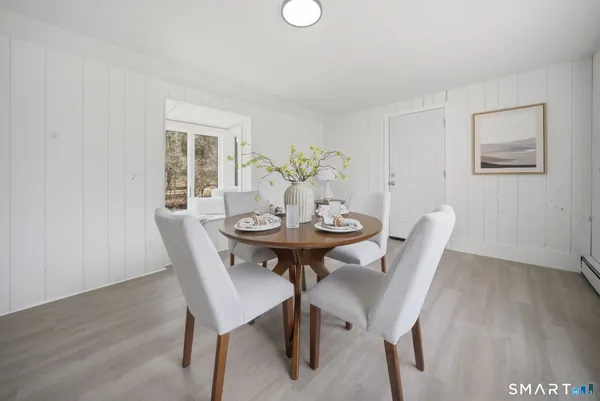 $599,900 | 35 Dyer Avenue, Canton, CT 06019