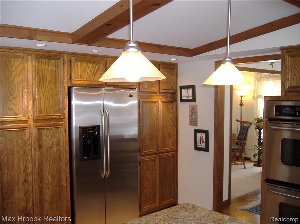 380 Lake Forest Road Rochester, MI 48309 - Photo 13 of 25 12 - Kitchen - Lake Forest, 380