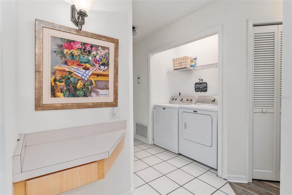 8101 Northwest 46th Street Ocala, FL 34482 - Photo 35 of 71 a bathroom with a sink a vanity and a painting