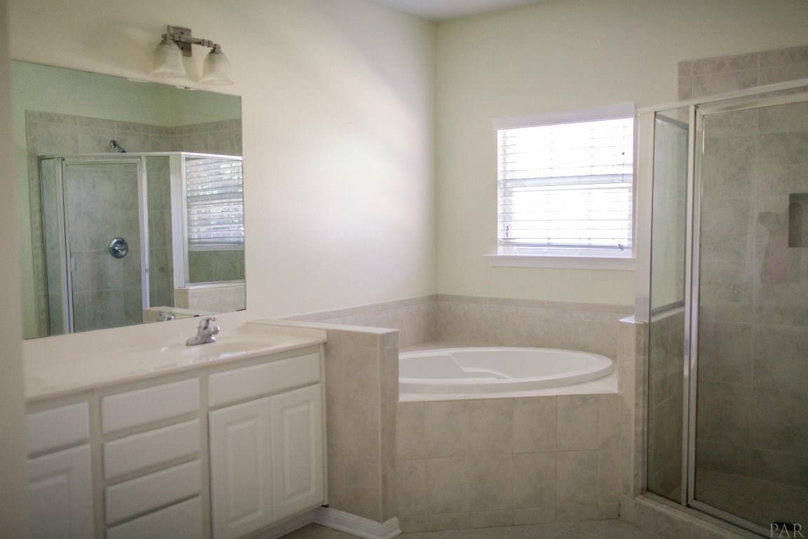 16670 Innerarity Point Road Pensacola, FL 32507 - Photo 16 of 40 Gallery Image 16