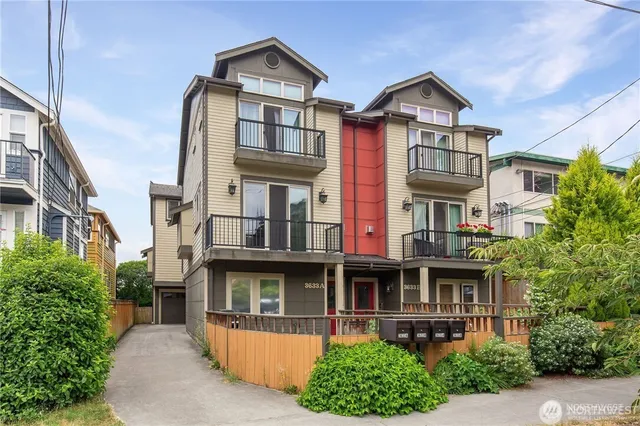 $910,000 | 3635 Evanston Avenue North, Unit B, Seattle, WA 98103