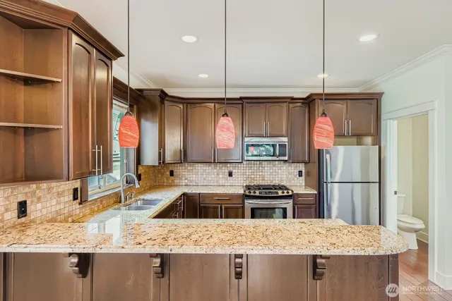 $910,000 | 3635 Evanston Avenue North, Unit B, Seattle, WA 98103