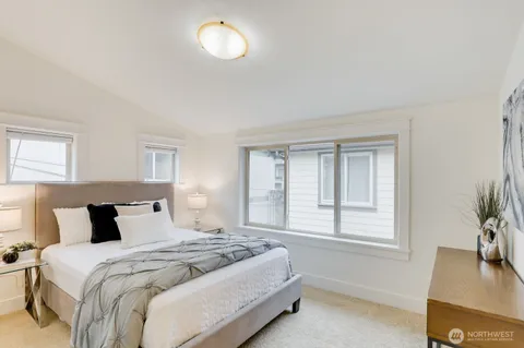 $880,000 | 3635 Evanston Avenue North, Unit B, Seattle, WA 98103