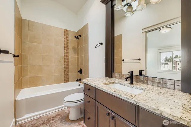 $910,000 | 3635 Evanston Avenue North, Unit B, Seattle, WA 98103