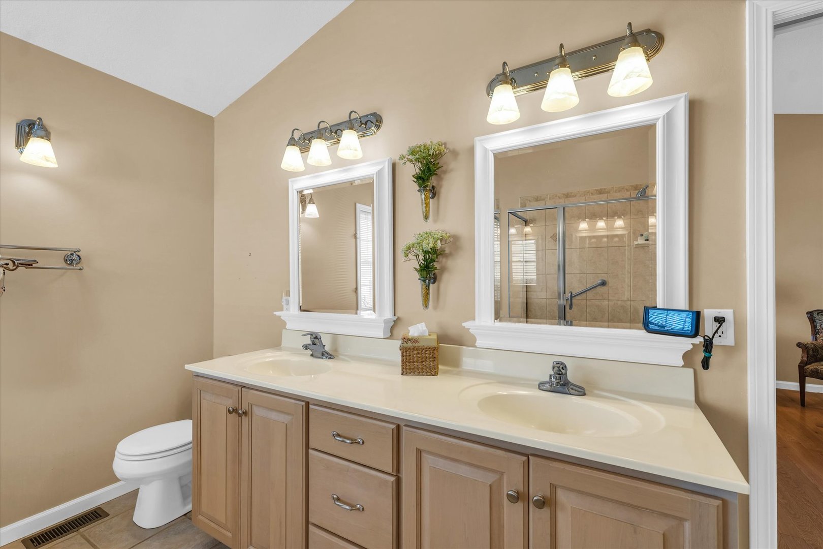3204 Ridge Park Road Urbana, IL 61802 - Photo 32 of 56 a bathroom with a sink a toilet and a mirror